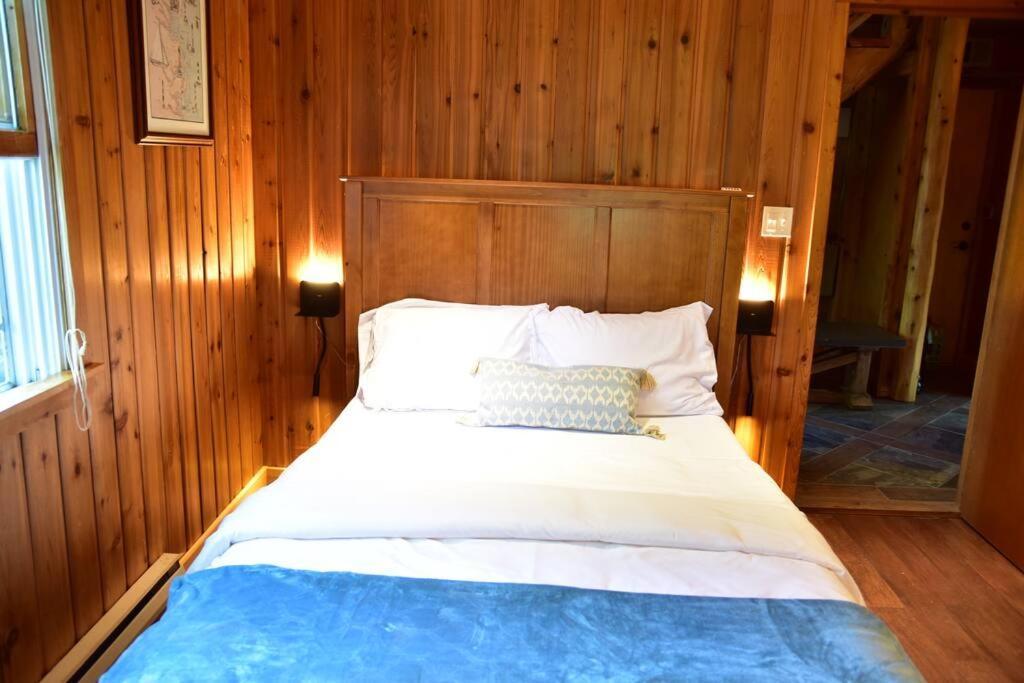 Quiet And Comfy 3Bed/2Bath - Chalet With Hot Tub. Cedar Exteriör bild