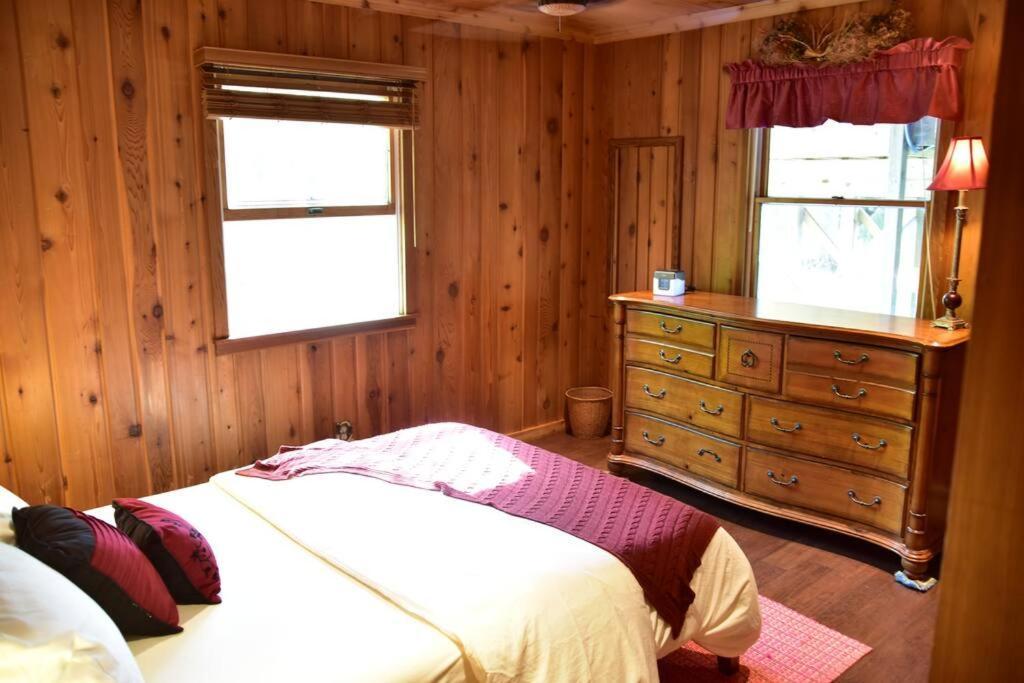 Quiet And Comfy 3Bed/2Bath - Chalet With Hot Tub. Cedar Exteriör bild