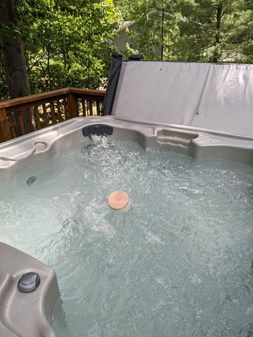 Quiet And Comfy 3Bed/2Bath - Chalet With Hot Tub. Cedar Exteriör bild