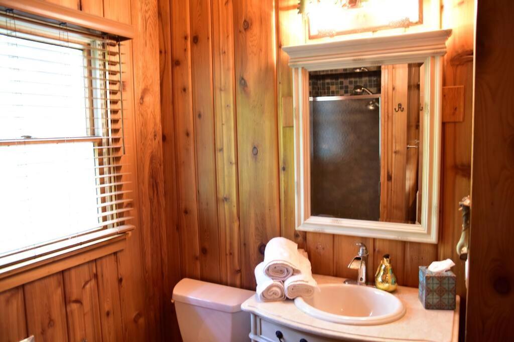 Quiet And Comfy 3Bed/2Bath - Chalet With Hot Tub. Cedar Exteriör bild