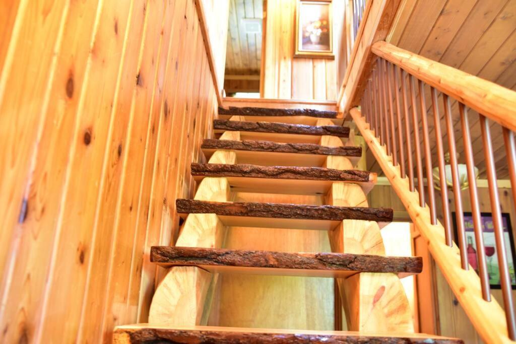 Quiet And Comfy 3Bed/2Bath - Chalet With Hot Tub. Cedar Exteriör bild