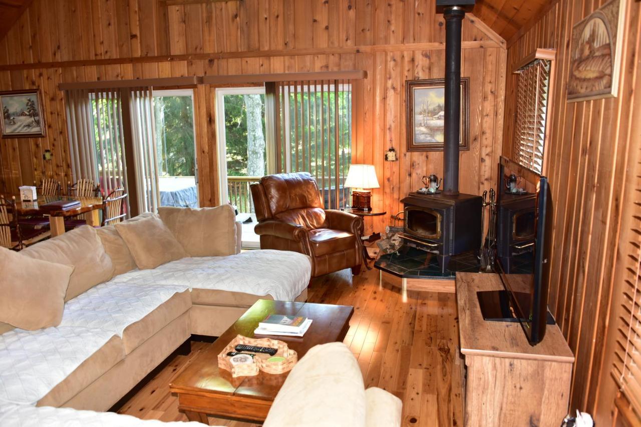 Quiet And Comfy 3Bed/2Bath - Chalet With Hot Tub. Cedar Exteriör bild